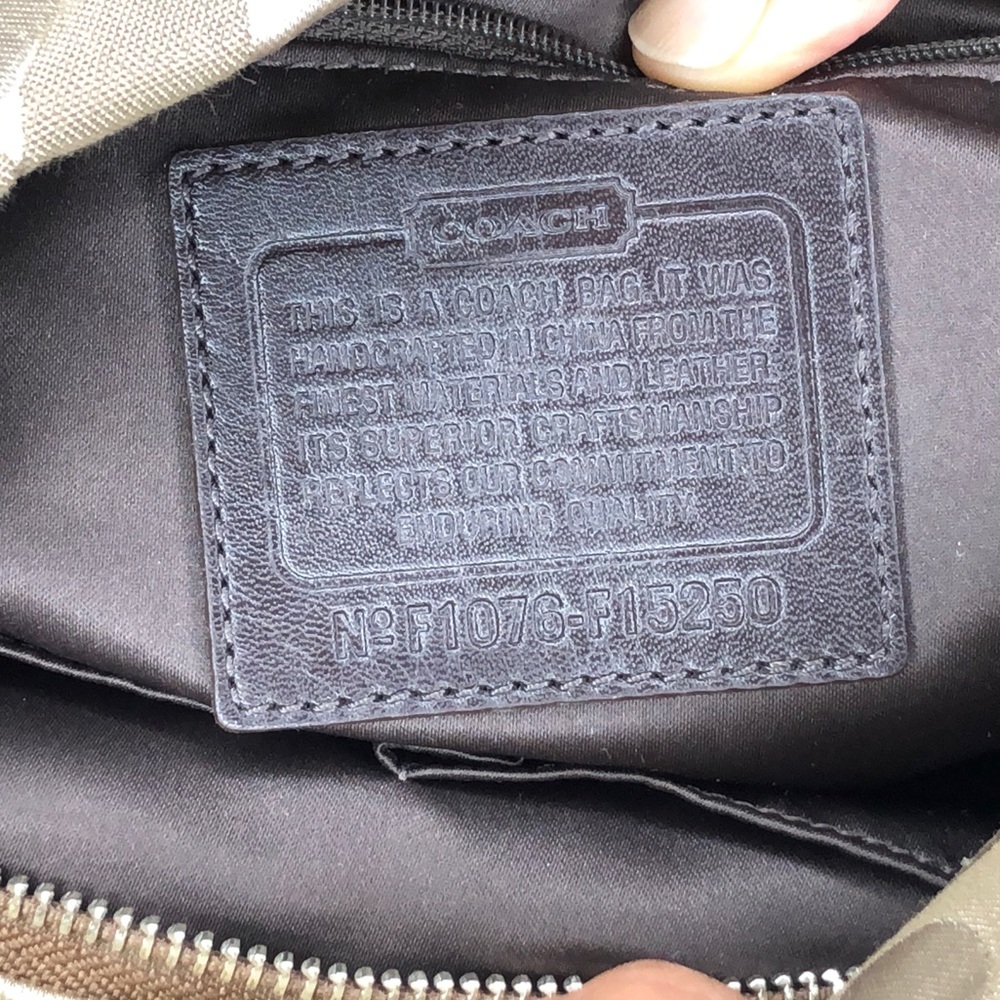 Coach Signature Sateen Hobo Carly - Picture 6 of 8